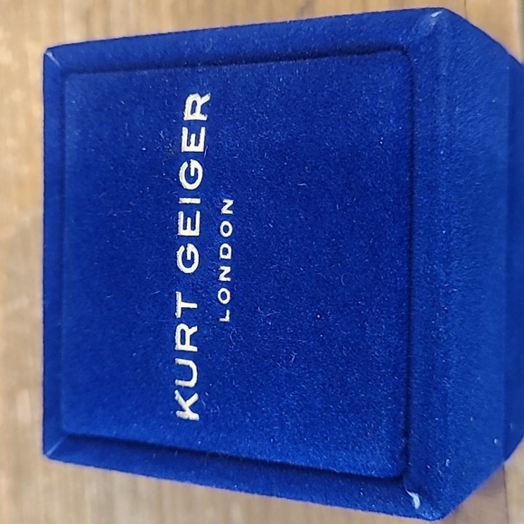 NWT Kurt Geiger ring size 7.5 bling bling bird head - Picture 10 of 10